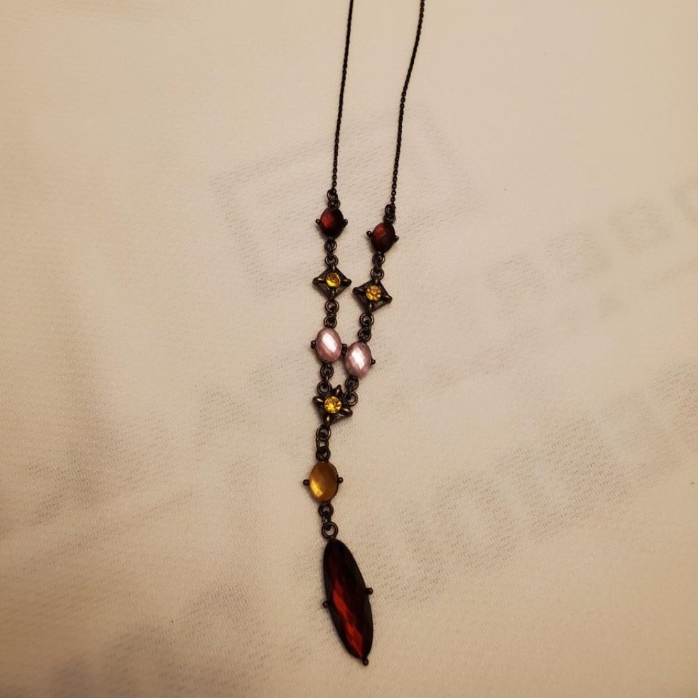 #392 Avon Red "Y" Necklace/Earring Set - Picture 2 of 3